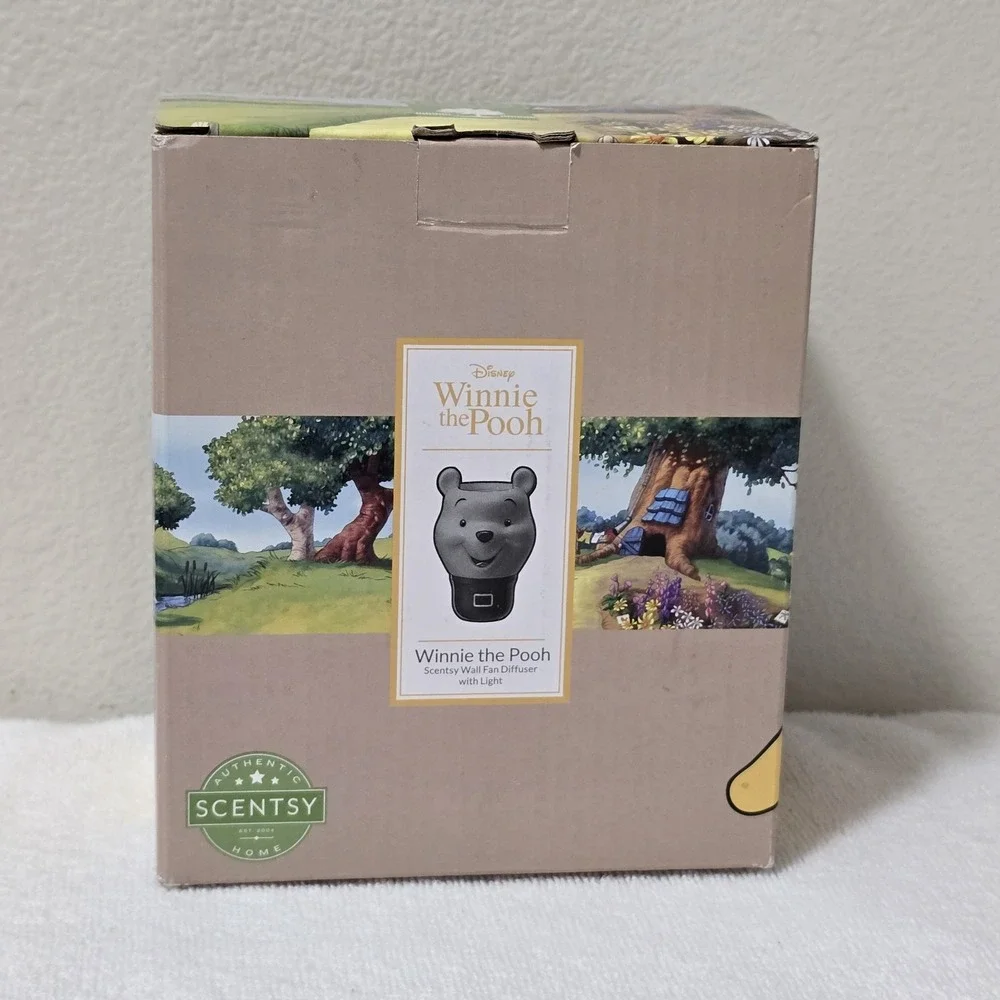 Scentsy Disney Winnie the Pooh‎ Wall Fan Diffuser New in Box with Light